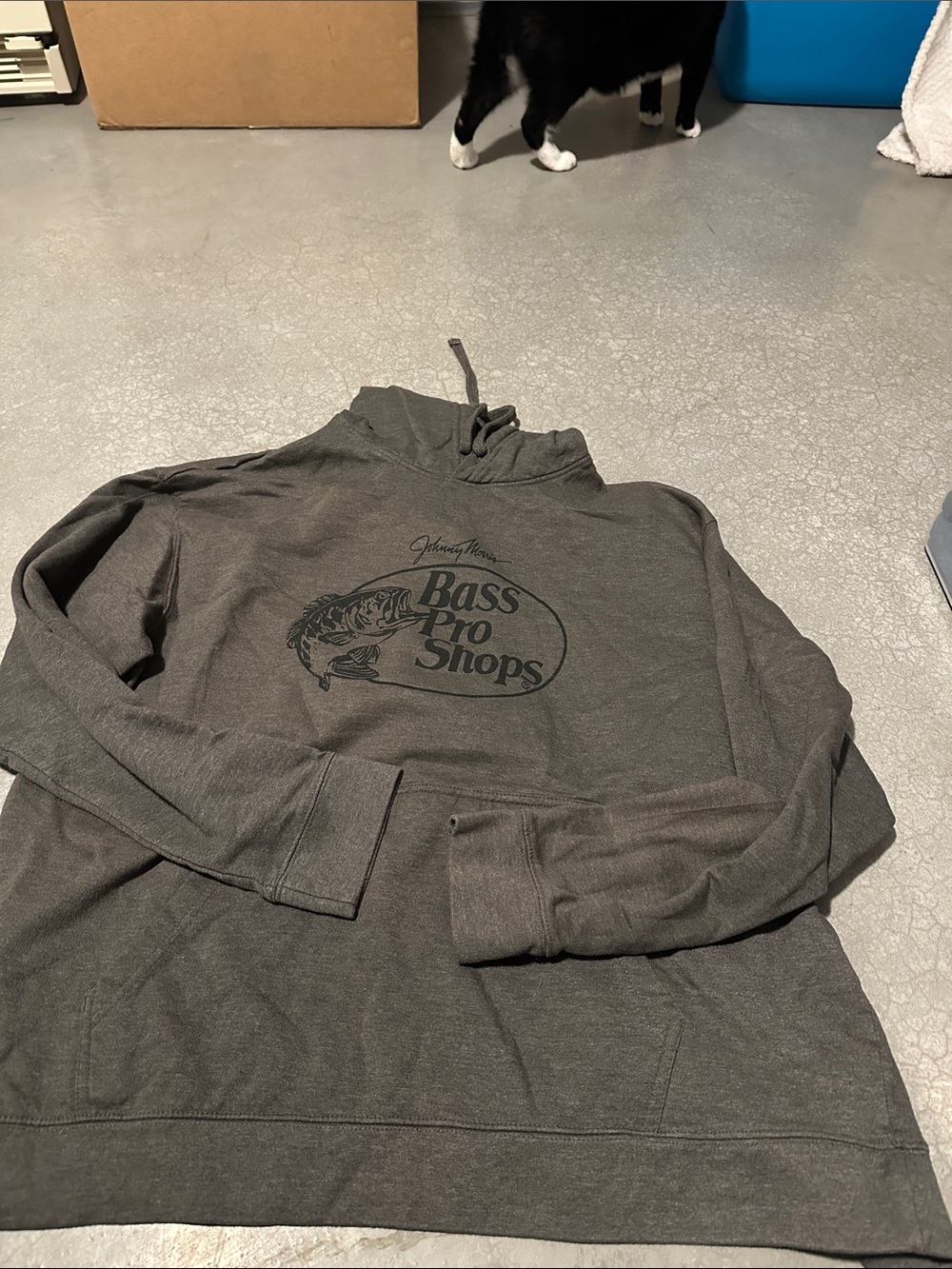 Bass Pro Shops Men's Charcoal Pullover Hoodie with Logo